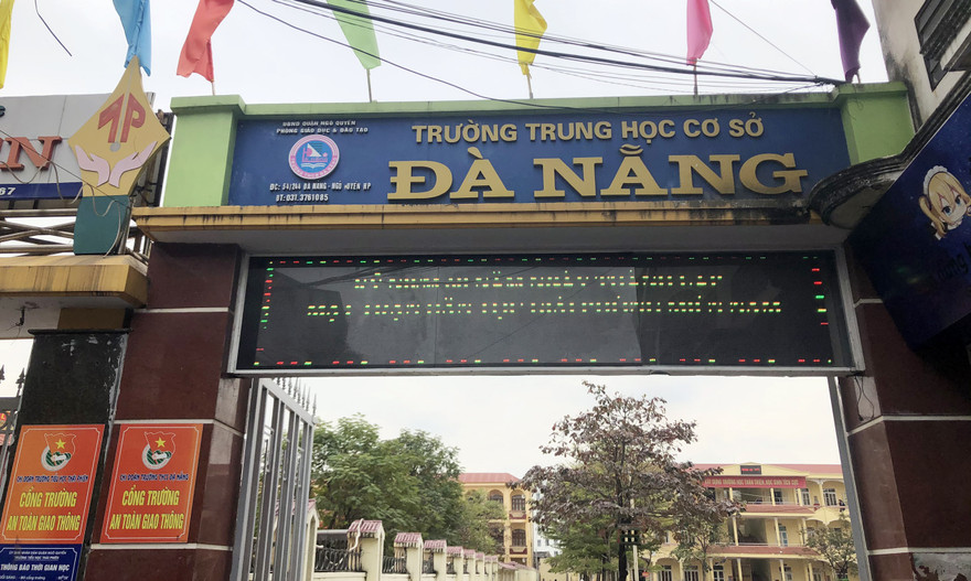 Đình chỉ nam sinh lớp 8 vì hút thuốc lá điện tử dẫn đến hôn mê