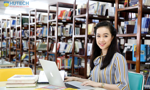 Sinh viên ngành Logistics và Quản lý chuỗi cung ứng HUTECH được chú trọng đào tạo ứng dụng công nghệ thông tin gắn với chuyên môn