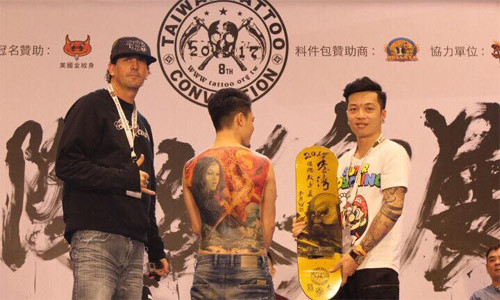 Gần 10 năm theo nghề, Lâm Việt sở hữu nhiều giải thưởng uy tín trong và ngoài nước 