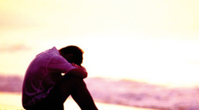 Nam sinh không nói, không tắm cả năm vì bị lộ 'chat yêu' với bạn gái