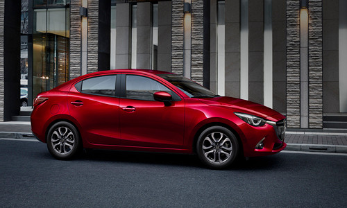 Thêm phiên bản, tăng tiện nghi, Mazda2 New hút nhiều khách đặt cọc