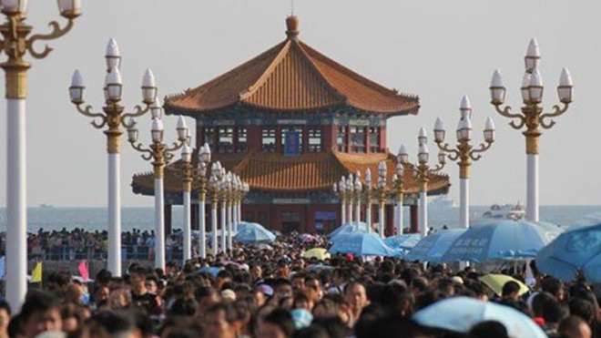 Nhà chức trách hy vọng nghỉ cuôi tuần dài hơn sẽ thúc đẩy du lịch - Ảnh: Getty Images