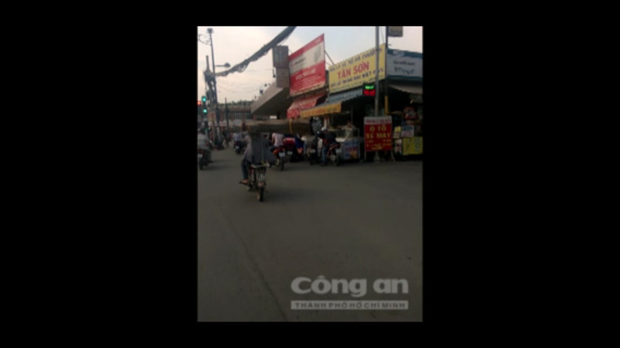 Lạnh người với... 'siêu quái xế'