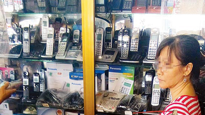 Loại điện thoại “mẹ bồng con” chuẩn DECT 6.0 gây can hại sóng 3G, vừa bị cơ quan chức năng tịch thu.