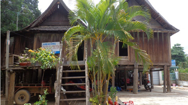 Căn nhà sàn cổ 130 năm tuổi