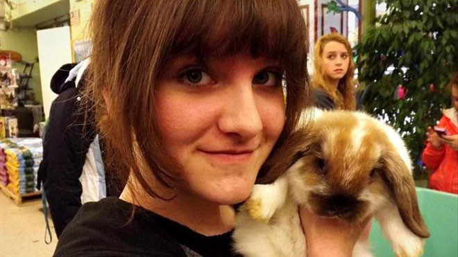 Autumn Veatch - cô gái 16 tuổi - sống sót thần kỳ sau tai nạn máy bay.