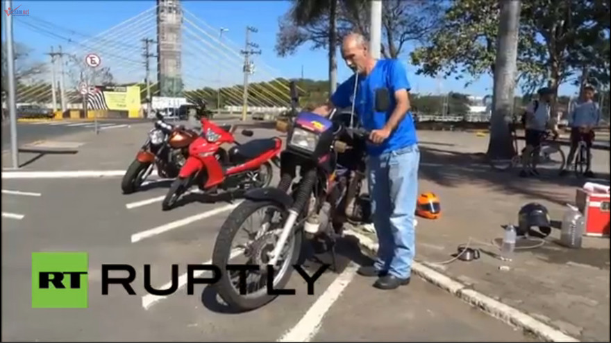 Chạy hơn 500km chỉ bằng nhiên liệu... nước lã