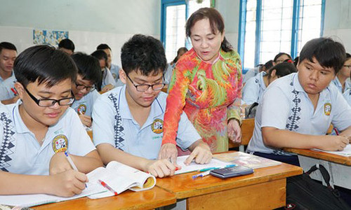 Cô và trò trong một giờ lên lớp. Ảnh minh họa