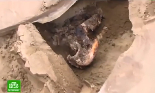 Xác ướp 'người đẹp ngủ' dưới hồ chứa nước Nga