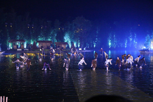 Ngỡ ngàng trước những màn biểu diễn của 'Tinh hoa Bắc Bộ'