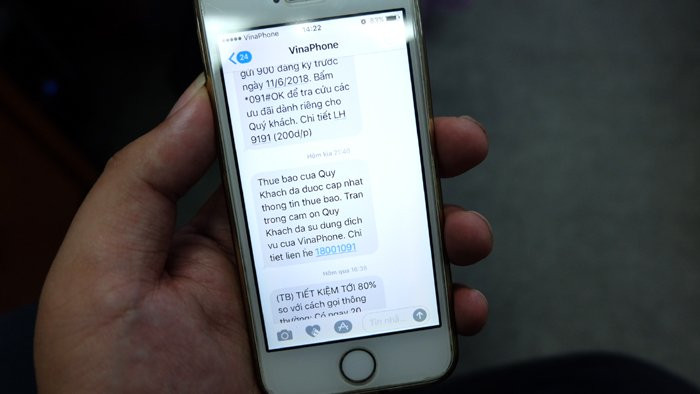 Sau khi cập nhật thông tin thành công, sẽ có một tin nhắn xác nhận được nhà mạng gửi tới khách hàng. Ảnh: Trọng Đạt