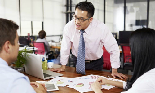 Người thành đạt ngoài 40 thường xuyên stress. Ảnh: Dream Times 