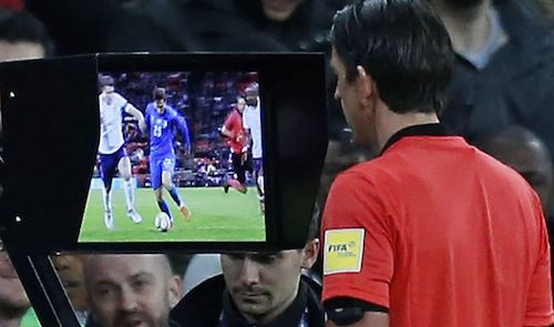 VAR đã có tác động rõ rệt tới World Cup 2018. Ảnh: Skysport.