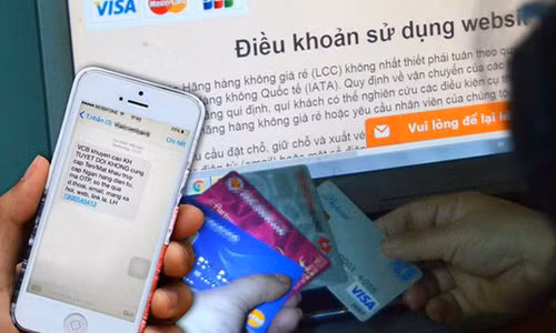 Thủ đoạn mới của tội phạm lừa đảo chiếm đoạt tài sản thông qua điện thoại là giả danh cán bộ công an, viện kiểm sát... Ảnh: NLĐ