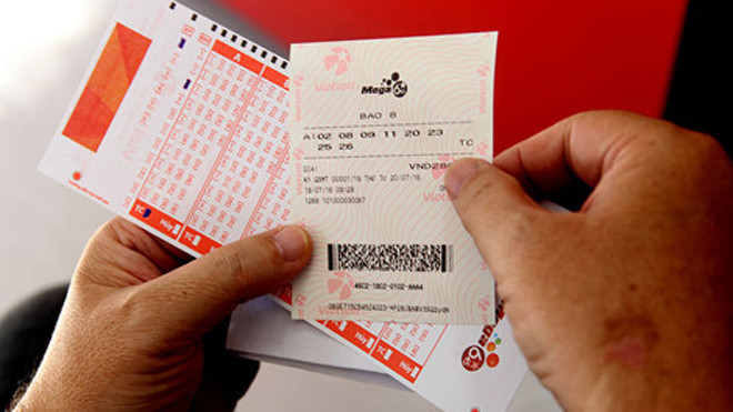 Lần đầu có vé Vietlott bán tại Hà Nội trúng độc đắc