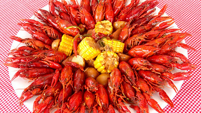 Tuy nhiên, loại tôm này hiện được nuôi ở hơn 20 quốc gia như Mỹ, Australia, Anh, Thụy Điển, Phần Lan, Na Uy, Pháp, Tây Ban Nha, Thổ Nhĩ Kỳ, Trung Quốc…