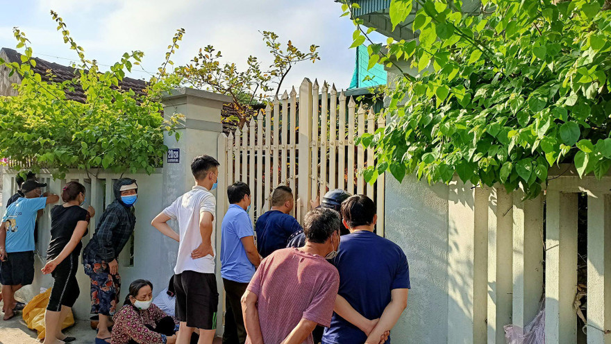 Nghi án con trai "ngáo đá" sát hại mẹ đẻ