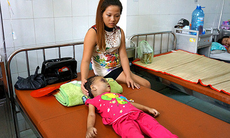 Hành động đầy tính nhân văn của vợ chồng chị Nhàn được ghi nhận và khen thưởng 