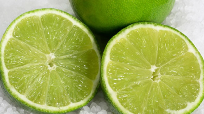 Nước cốt chanh trị gàu hiệu quả