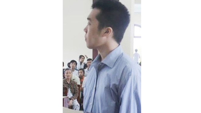 Bị cáo Hiển tại tòa.