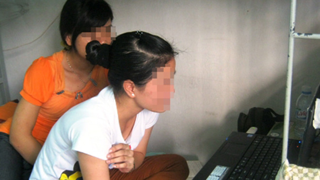 Không ít tân sinh viên vùi đầu vào game để quên đi nỗi nhớ nhà cũng như né tránh những khó khăn của cuộc sống tự lập. Ảnh minh họa.