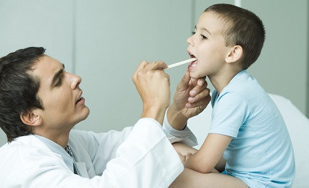 6 chứng bệnh trẻ thường mắc khi giao mùa