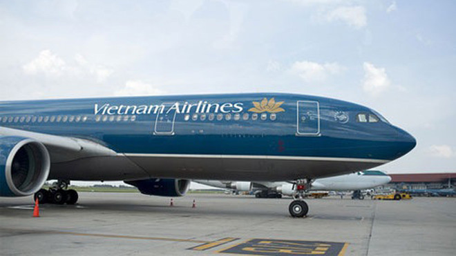 Trong mấy năm gần đây, Vietnam Airlines đã đặt mua những loại máy bay đời mới nhất để tranh thủ sự tăng trưởng mạnh mẽ của nhu cầu đi lại bằng đường hàng không - Ảnh: Bloomberg.