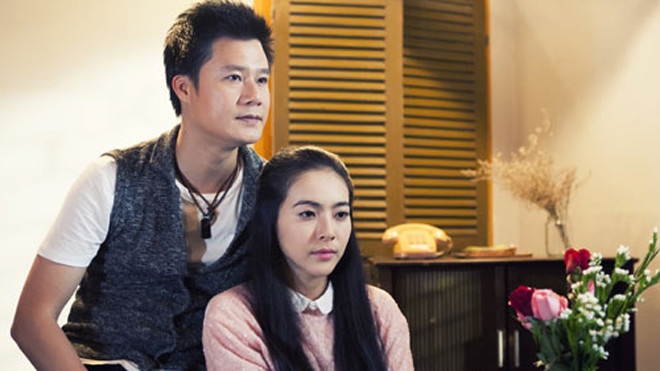 Ca sĩ Quang Dũng và diễn viên Phương Khánh trong MV.