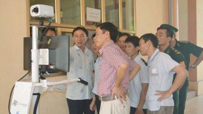 Lắp đặt hệ thống đo thân nhiệt hồng ngoại tại Cửa khẩu Quốc tế Na Mèo.