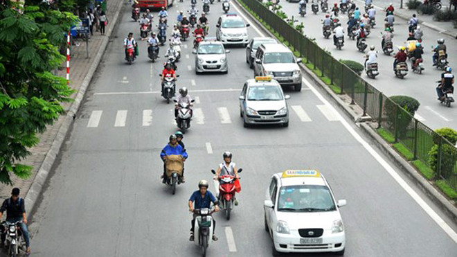 Những người có nhà hoặc trụ sở làm việc ở tuyến đường cấm vẫn được di chuyển bằng ô tô nhưng phải thông báo với lực lượng CSGT.