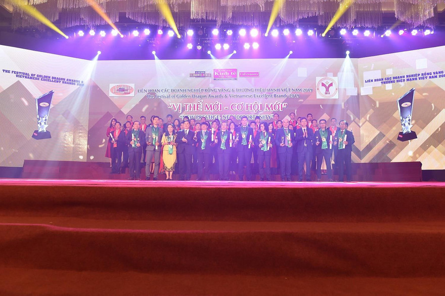 Công ty BĐS BIM Land (thuộc Tập đoàn BIM Group) vinh dự và tự hào nhận được giải thưởng thương hiệu mạnh uy tín liên tục trong 5 năm qua.