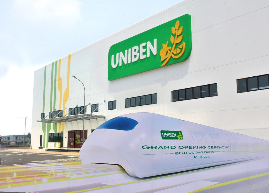 Đoàn tàu siêu tốc - hình ảnh chủ đạo của buổi lễ Khánh thành là thông điệp thể hiện tốc độ phát triển bứt phá của UNIBEN trong 5 năm trở lại đây.