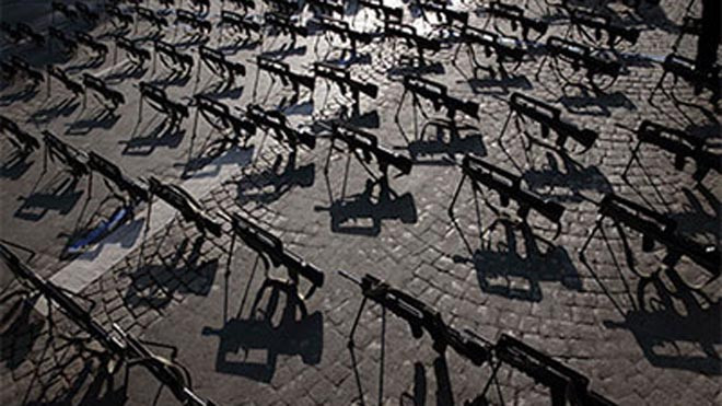 Súng trường FAMAS.