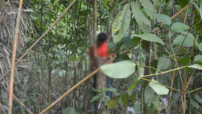 Hiện trường nạn nhân treo cổ tự sát sau khi giết chủ nợ.