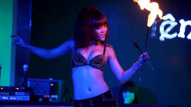 Nụ cười luôn thường trực trên môi. 