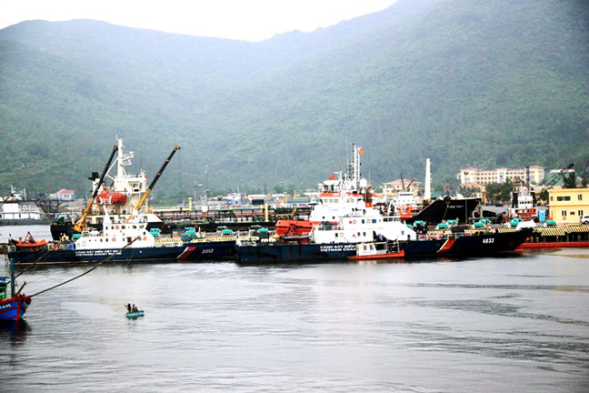 Tàu cảnh sát biển Việt Nam đang được sửa chữa tại Đà Nẵng