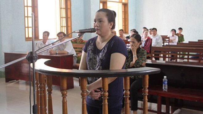 Bị cáo Trần Quý Phượng khai mua ô tô theo gợi ý của ông Vinh. Ảnh: ĐÌNH VĂN.