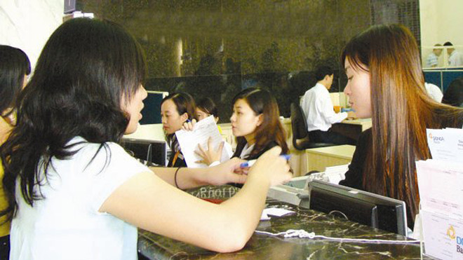 Ngân hàng Đông Á vừa bầu ông Cao Sỹ Kiêm, nguyên Thống đốc Ngân hàng Nhà nước, làm Chủ tịch Hội đồng quản trị. Ảnh: Uyên Viễn (Thời báo Kinh tế Sài Gòn)