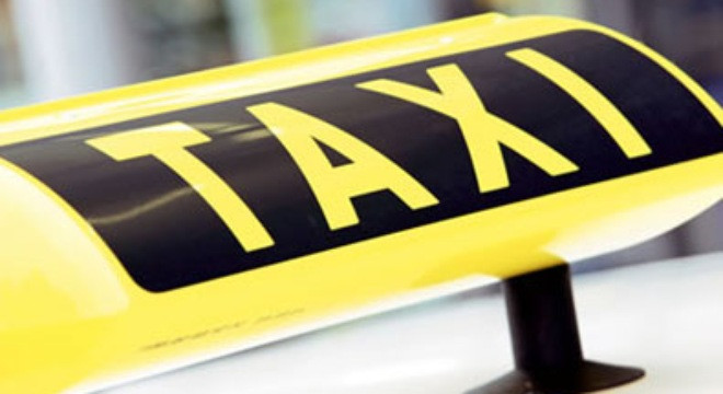 Mâu thuẫn nhỏ, bảo vệ siêu thị đâm chết lái xe taxi