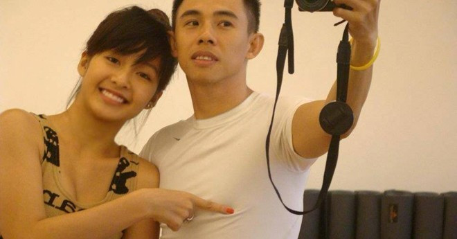 Thầy B. được cho là người yêu của Khả Ngân năm 14 tuổi. 