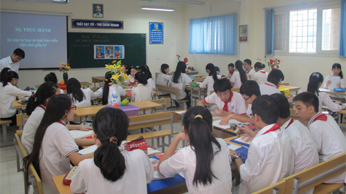 Sĩ số học sinh lớp 6 của nhiều trường dự báo sẽ tăng - Ảnh: Lê Đăng Ngọc 