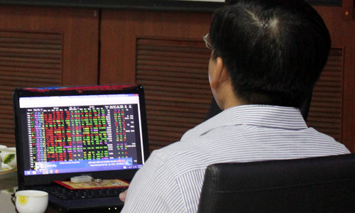 Vn-Index lên 543 điểm trong phiên ngày 21/5. Ảnh VnExpress