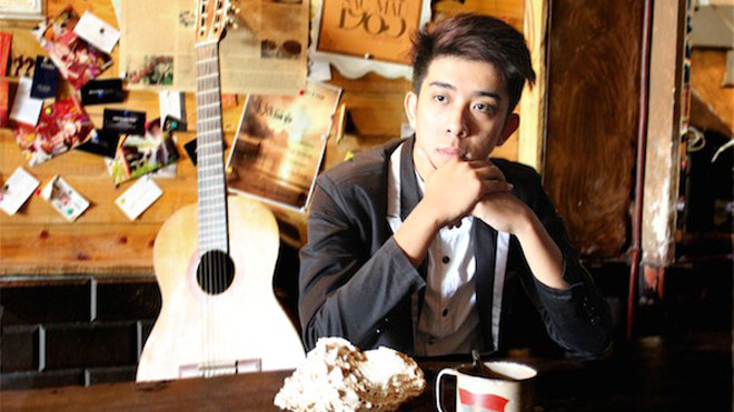 Hồi nhỏ, Tuấn Anh thường trốn tập đàn vì mải chơi. 