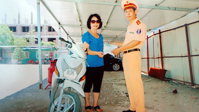 Chiếc xe được trao trả lại cho bà Đào.