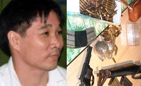 Bình "Kiểm" và số vũ khí bị thu giữ.