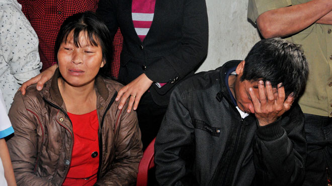 Chị Trần Thị Hồng kể lại vụ việc khiến cháu Quảng tử vong.