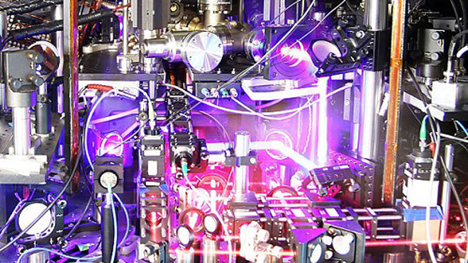 Đồng hồ nguyên tử do các nhà khoa học Mỹ chế tạo sẽ là loại chính xác nhất từ trước đến nay. Ảnh: PA