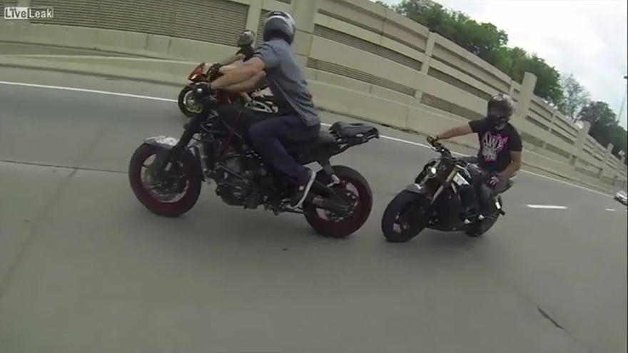 Tai nạn khủng khiếp của đoàn môtô