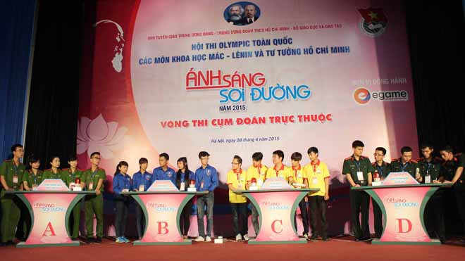 Sinh viên tranh tài “Ánh sáng soi đường”