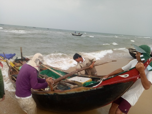 Chuyện về một làng chài thèm cá biển